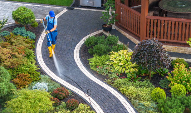 Why Choose Our Certified Pressure Washing Experts for Your Project Needs in Makaha, HI?